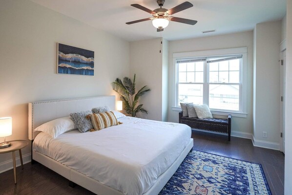 6 chambres, bureau, fer et planche à repasser, Wi-Fi