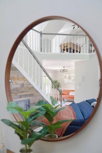 4 Bedroom Sleeps 10 with Huge Outdoor Space