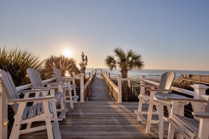 Property grounds - Grey Goose: Private Pool, Hot Tub, Outdoor Kitchen & Direct Beach Access (Murrells Inlet)