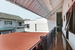 Lobby - OYO 91082 Nathania Exclusive (Pogung Lor)