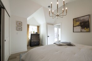 1 bedroom, premium bedding, desk, iron/ironing board