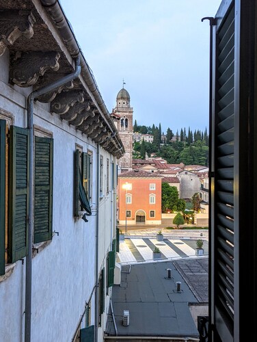 Enchanting Verona - Piazza Isolo