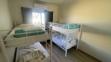3 bedrooms, bed sheets
