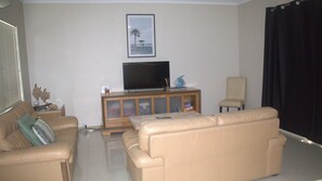 TV - Unit 66, Seafront Estate (Jurien Bay)