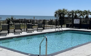 Pool - Oceanfront King Kitchenette Studio - Pet Friendly (Myrtle Beach)