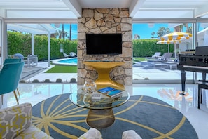 Interior - Midcentury Masterpiece in Deepwell Estates - Pool and View  (Palm Springs)
