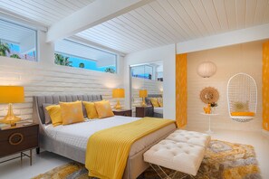 3 bedrooms, in-room safe, iron/ironing board, WiFi - Midcentury Masterpiece in Deepwell Estates - Pool and View (Palm Springs)