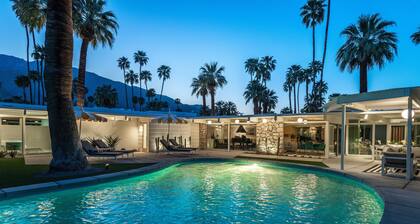 Midcentury Masterpiece in Deepwell Estates - Pool and View