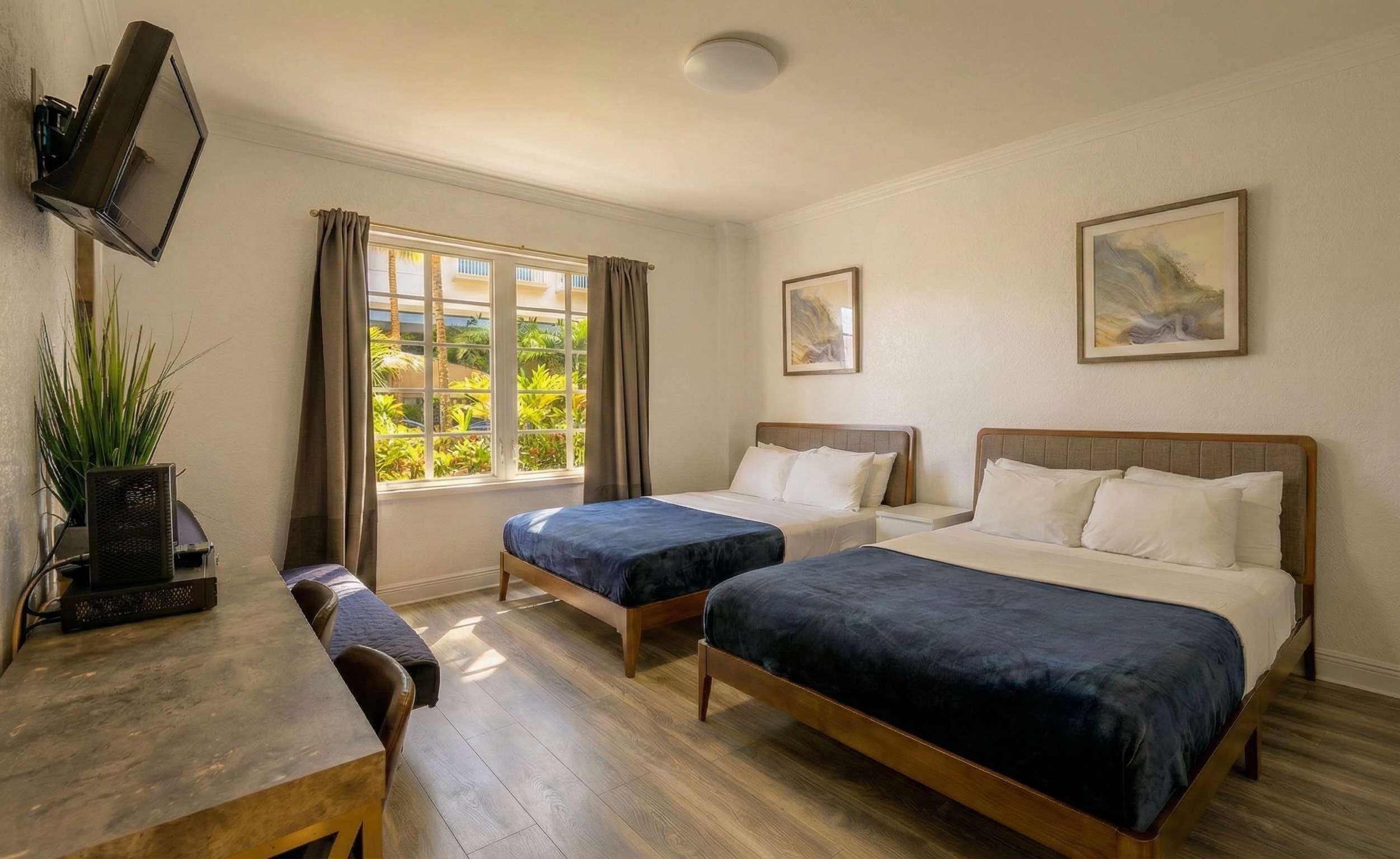 Iron/ironing board, free WiFi, bed sheets