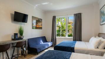 Fer et planche Ă repasser, Wi-Fi gratuit, draps fournis