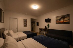 Bügeleisen/Bügelbrett, kostenloses WLAN, Bettwäsche