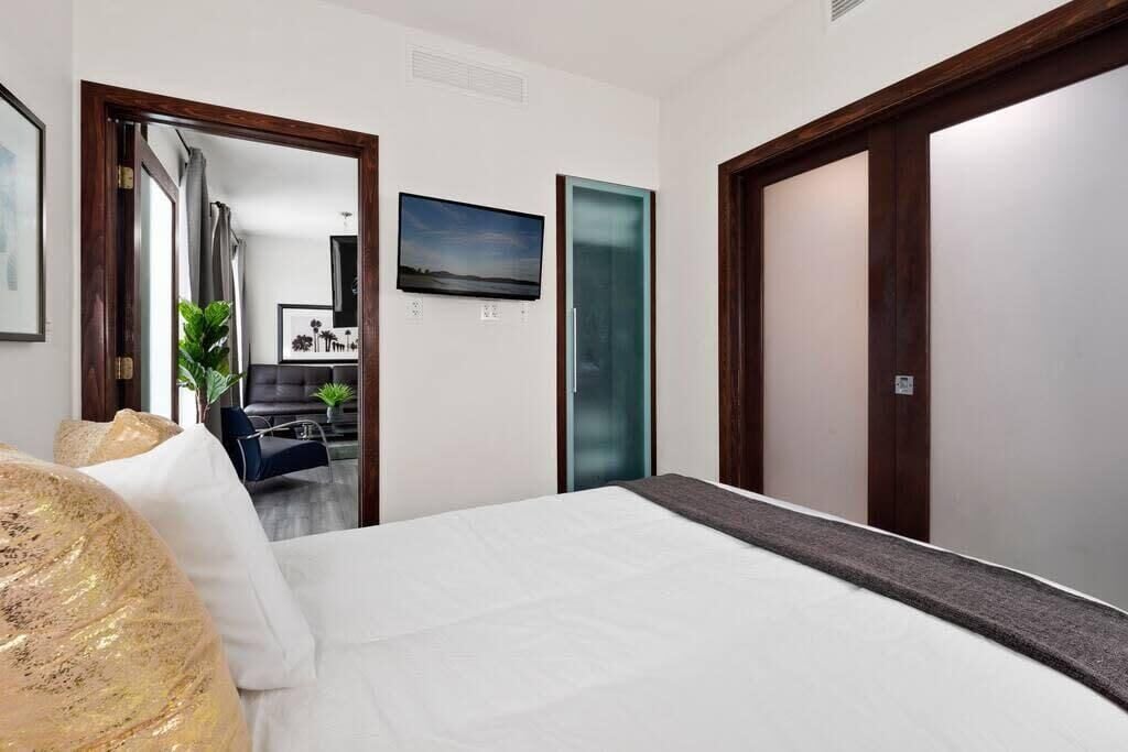 1 bedroom, iron/ironing board, free WiFi, bed sheets