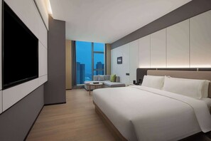 Habitación Deluxe, 1 cama King size, para no fumadores, vista a la ciudad | Wifi gratis