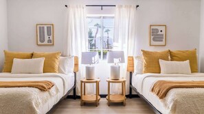 4 chambres, lit de bébé portatif, Wi-Fi, literie fournie