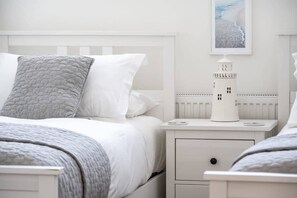 2 bedrooms, desk, iron/ironing board, travel crib