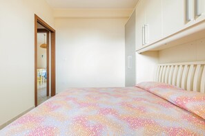2 bedrooms