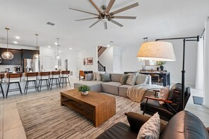 TV, table football - EV_9324 - Sommerset Retreat | 7 Bed Vacation Home with Screened-In Private Pool (Davenport)