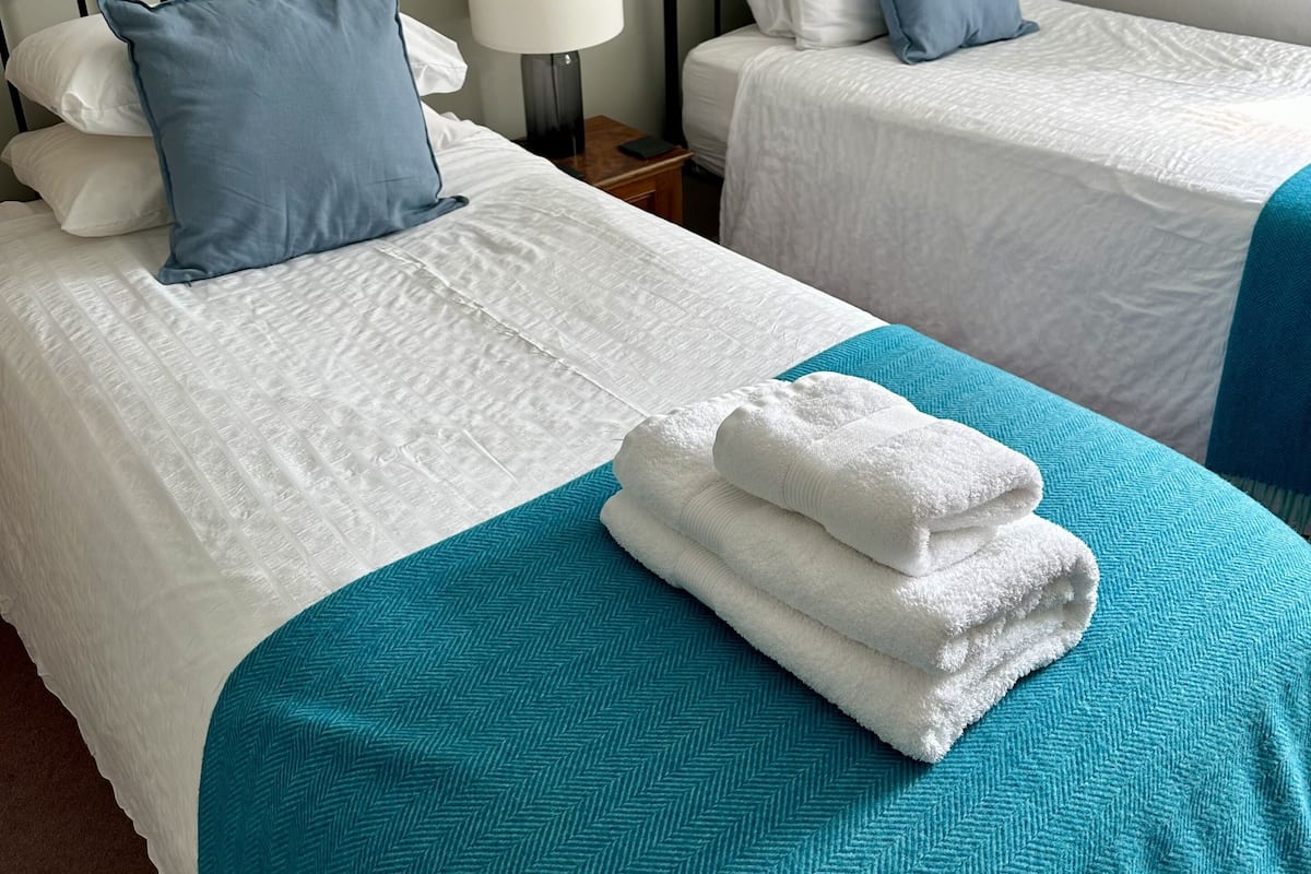 Free WiFi, bed sheets