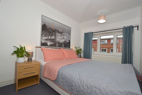 Maison, Plusieurs lits | 4 chambres, fer et planche à repasser, accès au Wi-Fi (inclus)