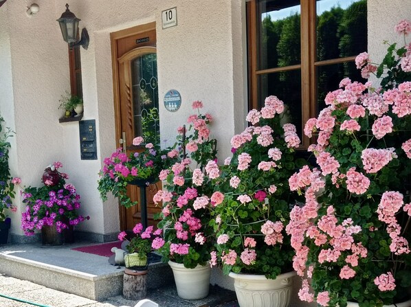 Property grounds - Ferienwohnung Blumenoase - Gemütliche Ferienwohnung Zwischen Allgäu und Bodensee (Sigmarszell)