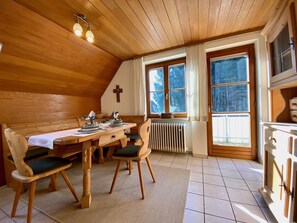 Dining - Ferienwohnung Blumenoase - Gemütliche Ferienwohnung Zwischen Allgäu und Bodensee (Sigmarszell)