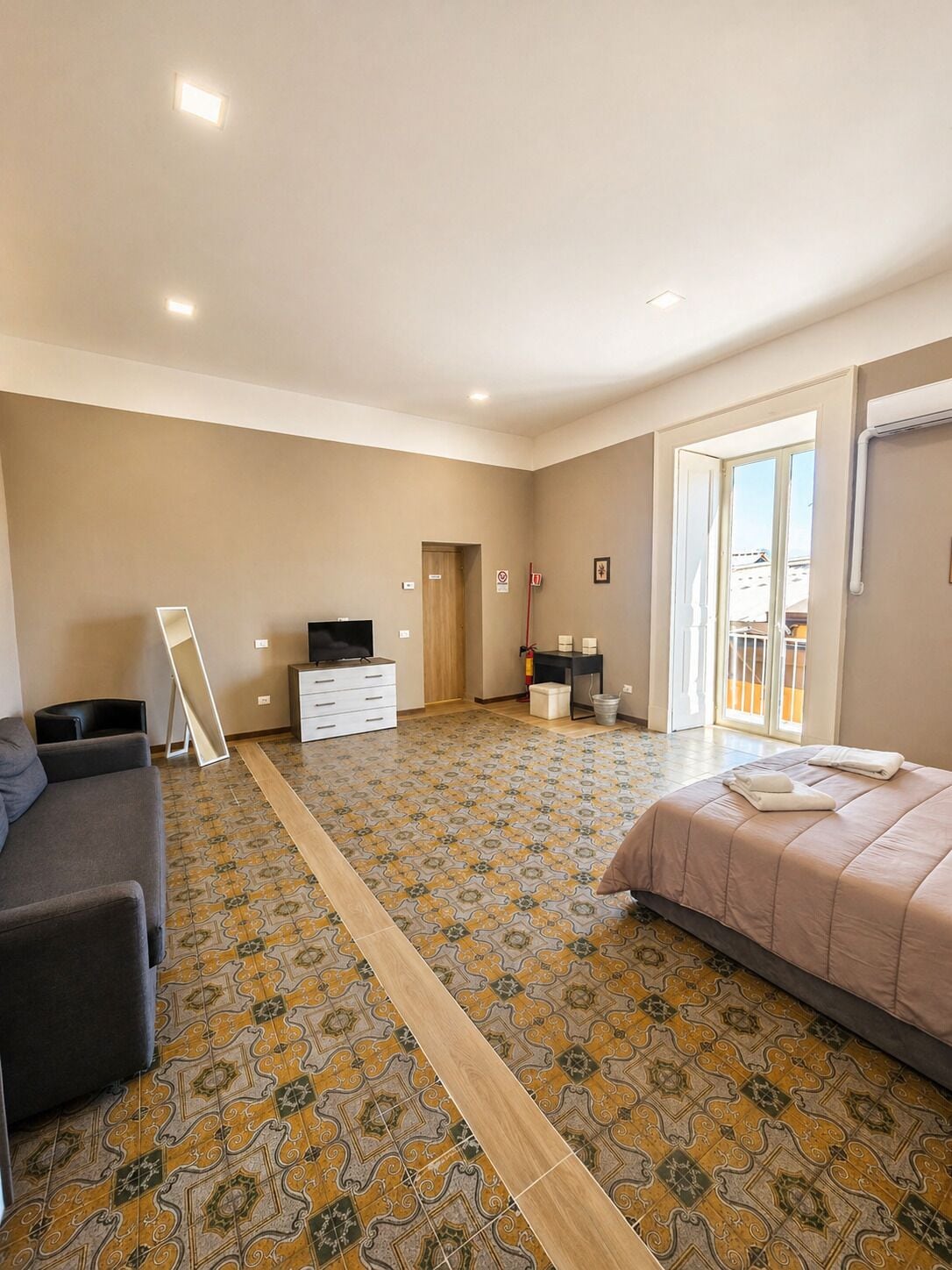 Deluxe Apartment | Living area
