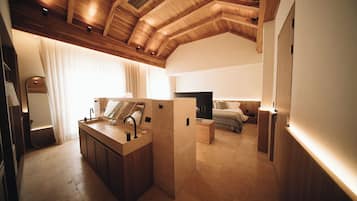 Signature-Suite, Terrasse | Badezimmer | Kostenlose Toilettenartikel, Haartrockner, Handtücher, Seife