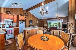 Interior - Oma and Opa's Haus #3403 (Estes Park)