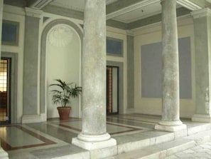 Exterior detail - Great Apartment Palazzo Sambuca (Palermo)