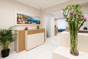 Reception - Imperatrice Suites (Naples)