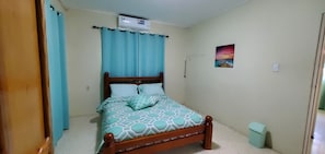 2 多间卧室、熨斗/熨衣板、免费 WiFi、床单