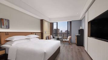In-room safe, bed sheets