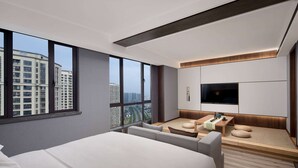 Room, 1 Katil Raja (King), Non Smoking (Tea Art) | Peti besi dalam bilik, cadar katil 