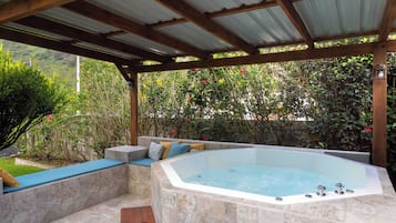 室外 SPA 浴缸
