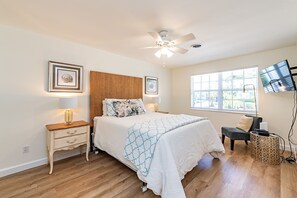 3 Schlafzimmer, Schreibtisch, Bügeleisen/Bügelbrett, WLAN