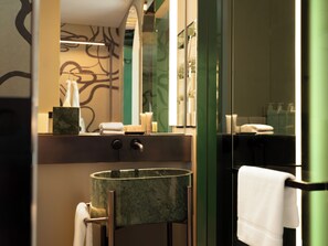 1 habitación, minibar, caja de seguridad en la habitación y escritorio 