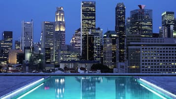 Een buitenzwembad, zwembadcabana's (toeslag)