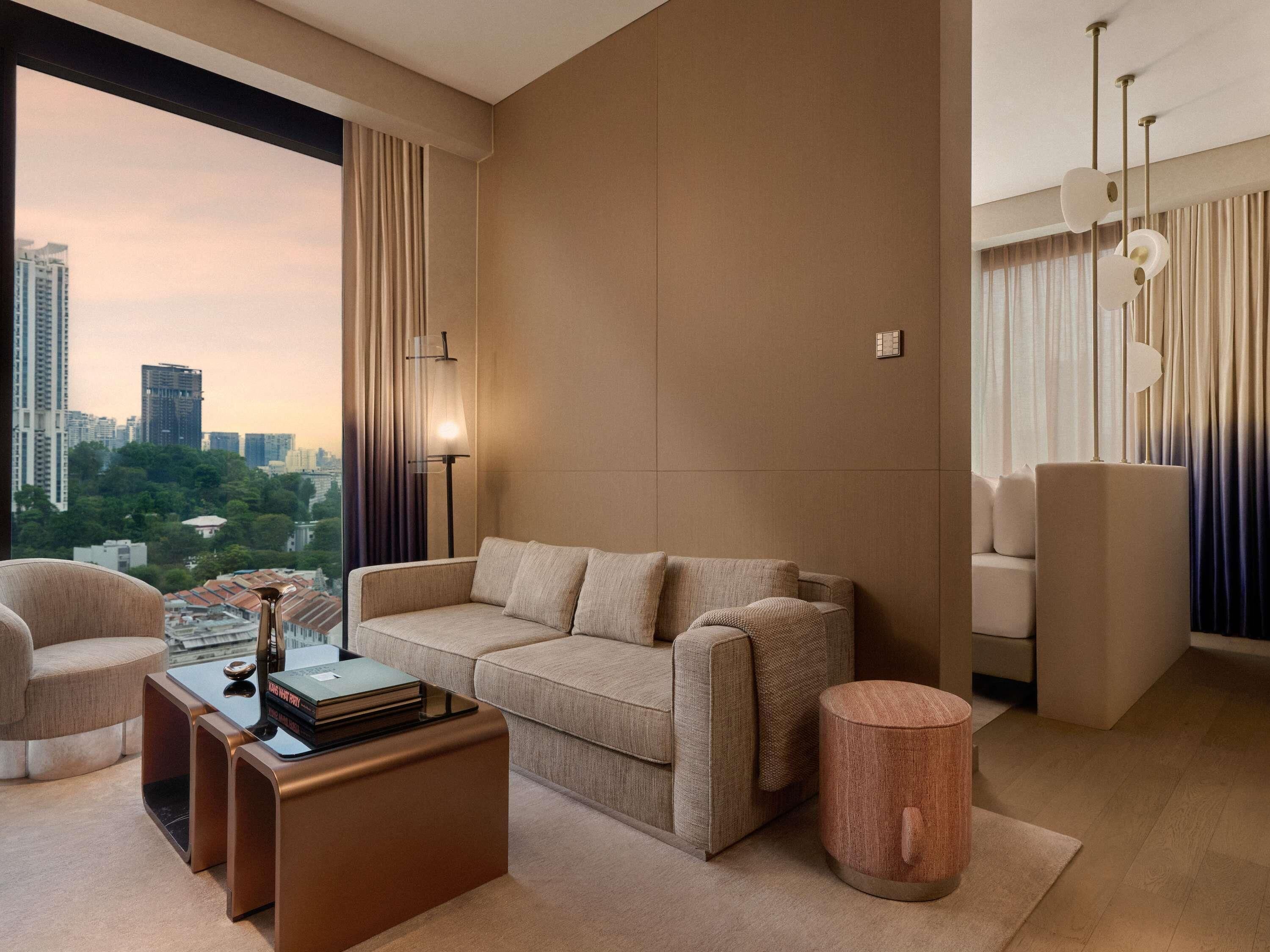 Suite King | Minibar, in-room safe, desk, blackout curtains