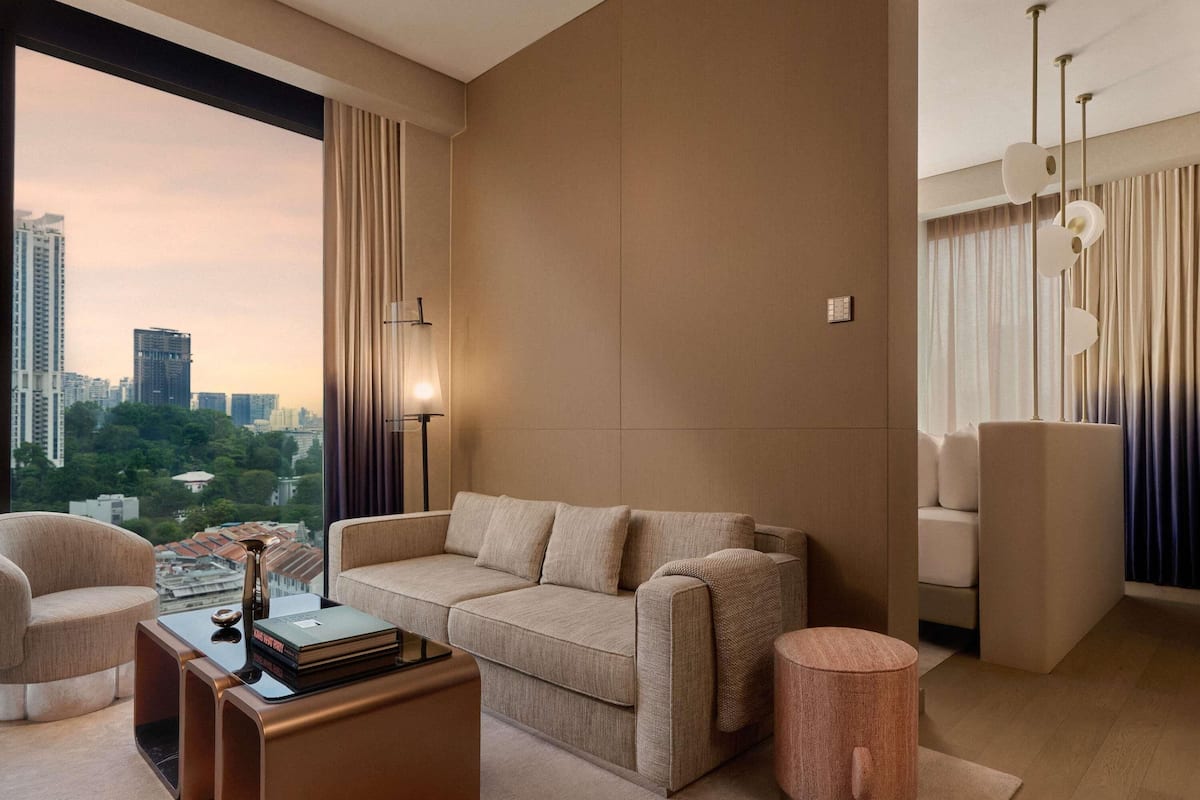 Suite King | Minibar, in-room safe, desk, blackout curtains