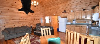 Big Bear - Sleeps up to 8 - Handicap Accessible
