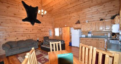 Big Bear - Sleeps up to 8 - Handicap Accessible