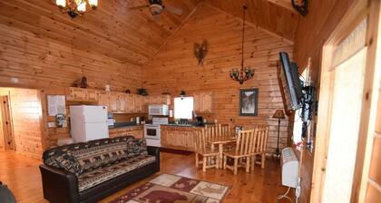 Big Bear - Sleeps up to 8 - Handicap Accessible
