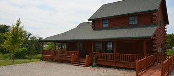 Eagle's Nest - Sleeps up to 10