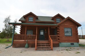 Exterior - Whitetail - Sleeps up to Six (Moravia)