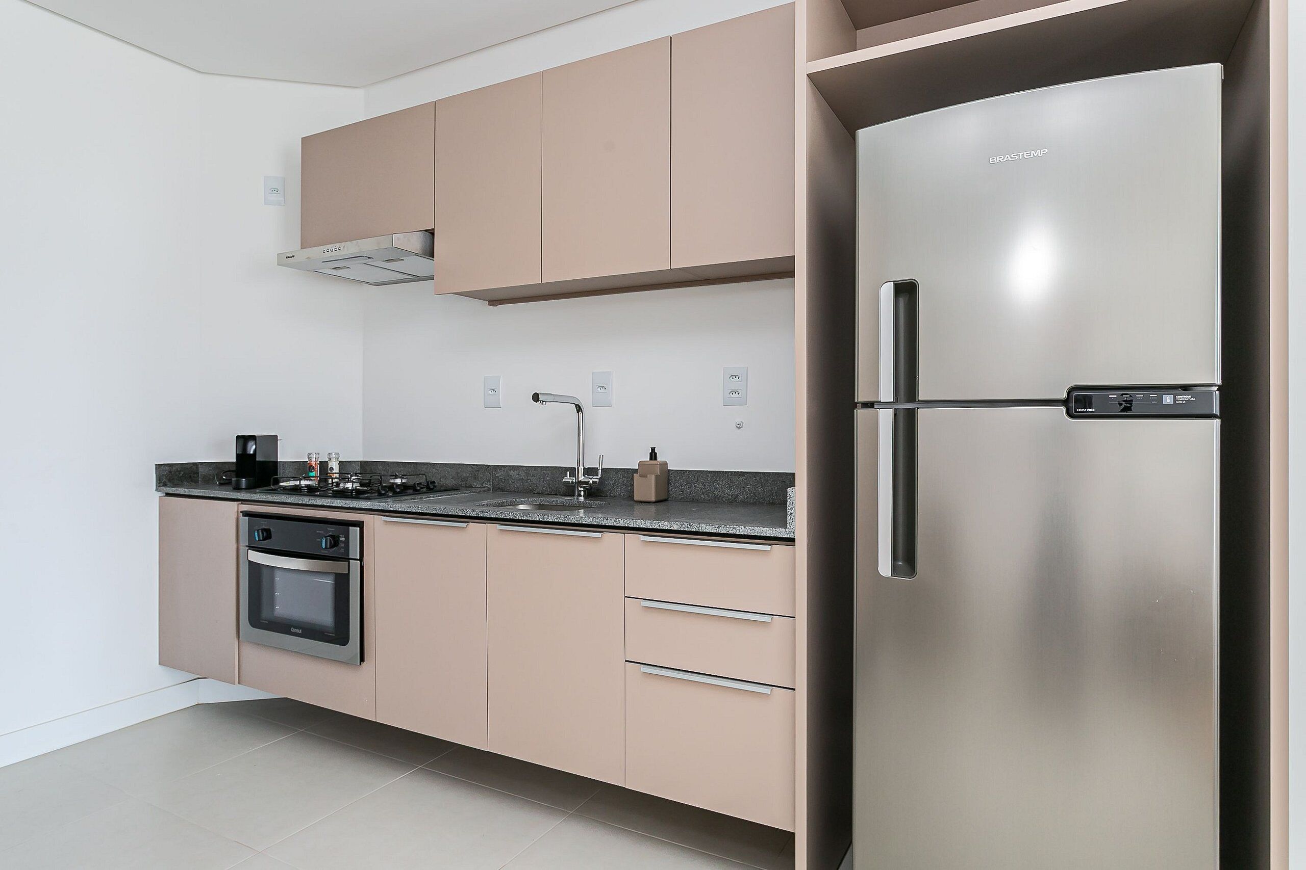 Fridge, microwave, oven, coffee/tea maker