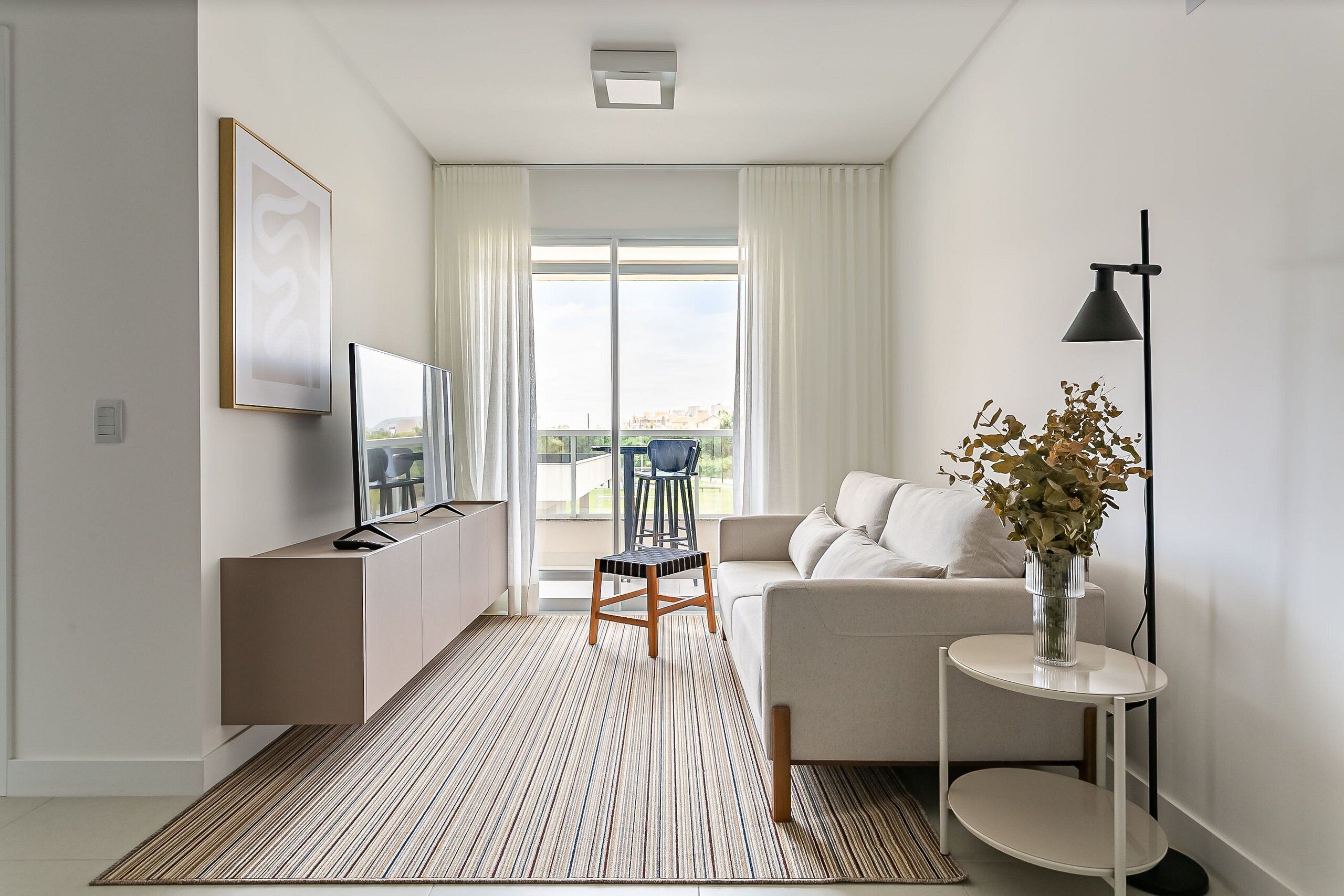 32-inch LCD TV with digital channels, TV