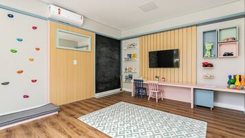 Spielezimmer
