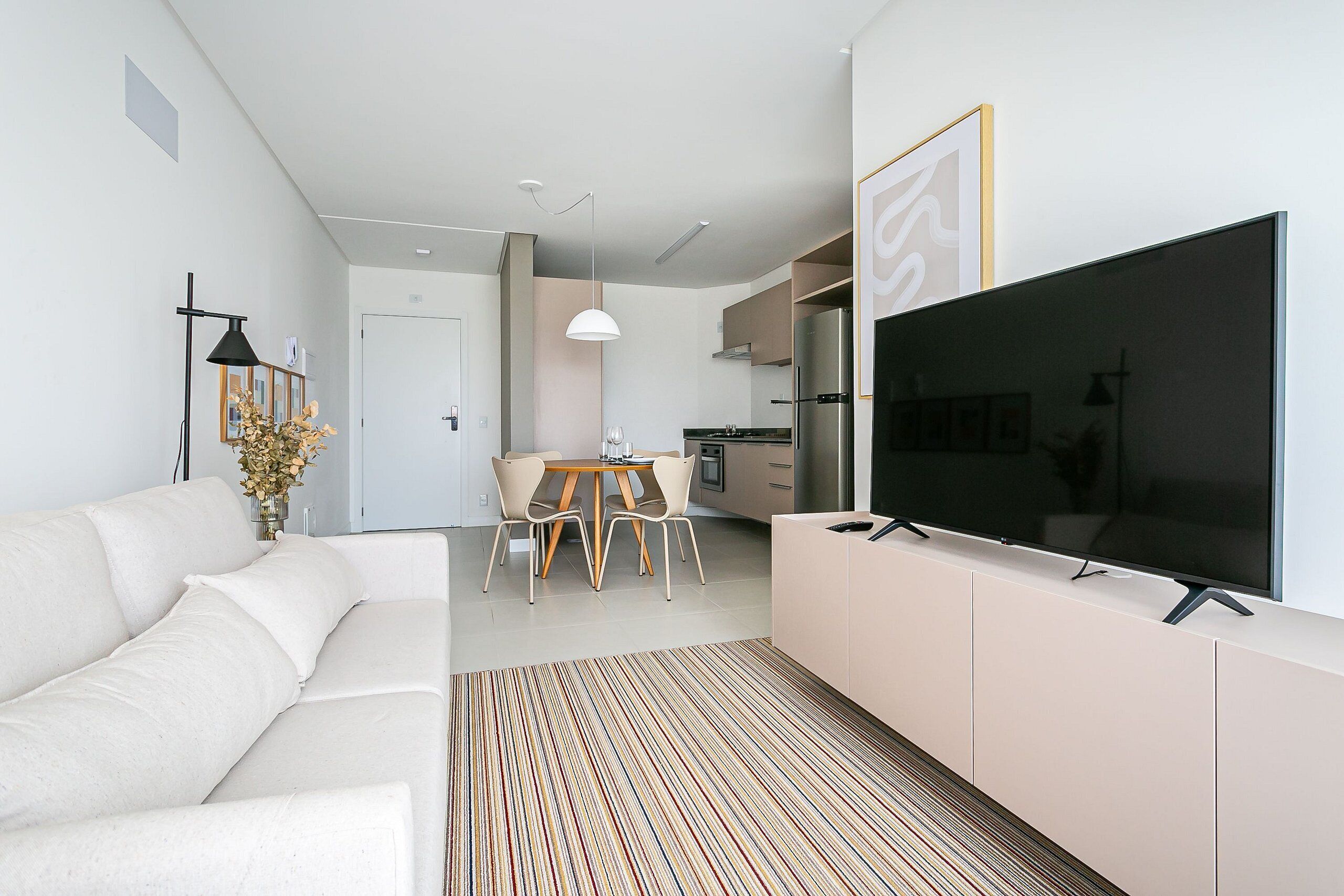 32-inch LCD TV with digital channels, TV