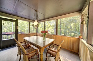 Dining - Welcome to beautiful Masthope Mountain Community in the Poconos! (Lackawaxen)