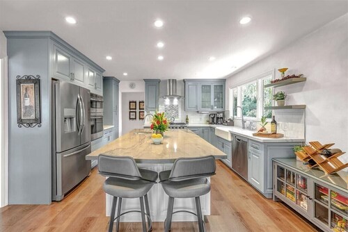 Pebble Beach Barking Seals - 5min Walk to the Beach!